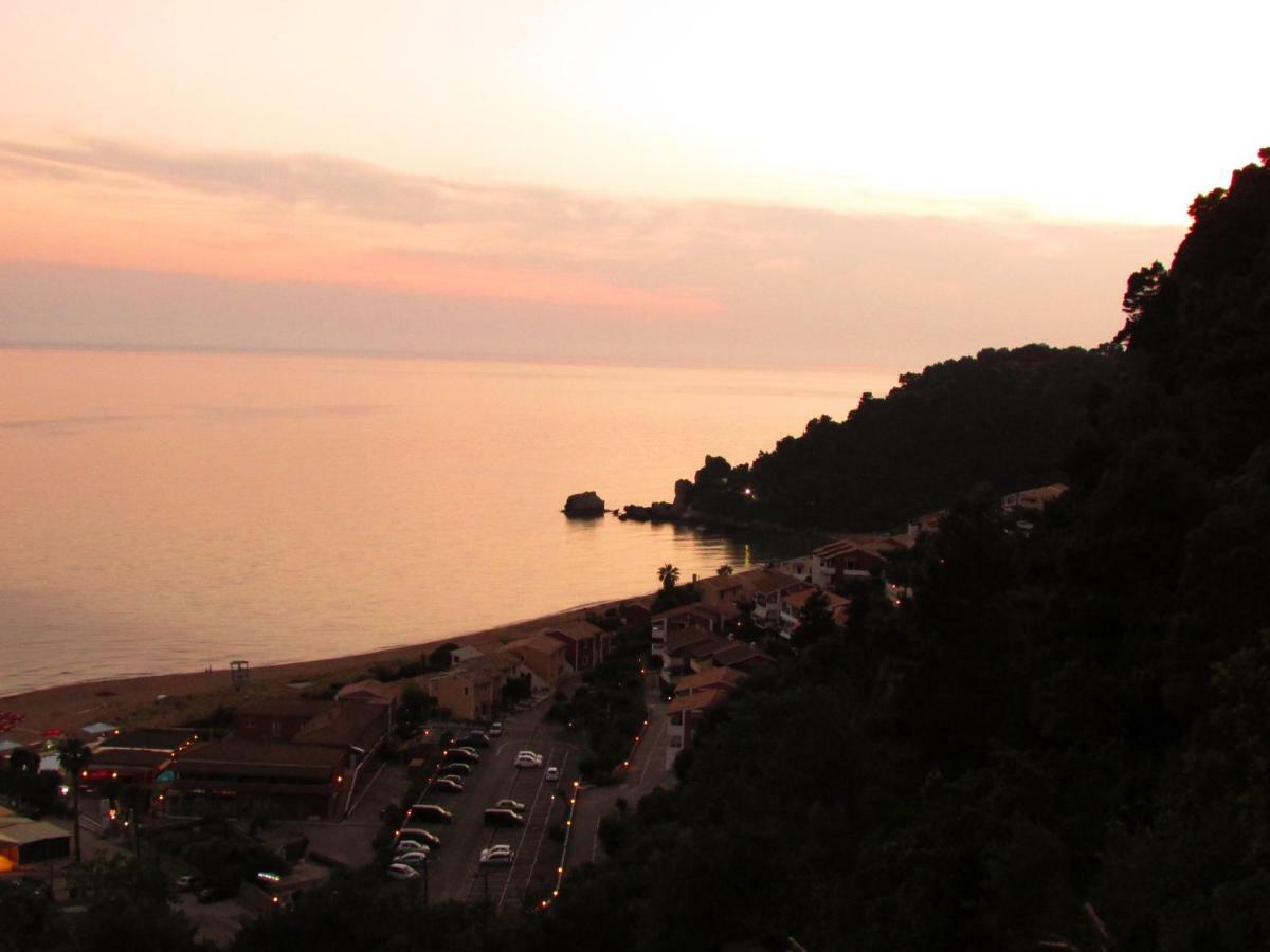 Kallopsia - Glifada Beach Menigos Resort By New Era Екстериор снимка